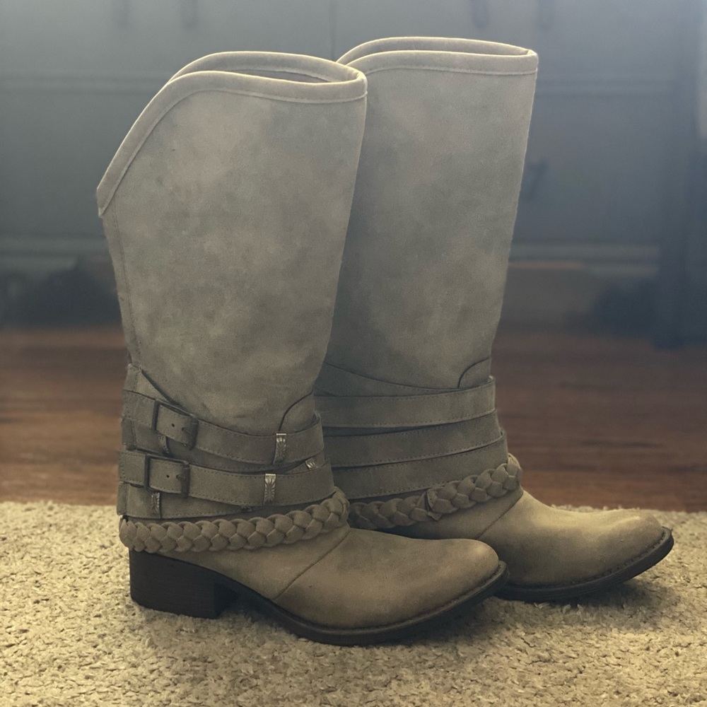 Mossimo heeled boots size 6 cowboy moto style, strap buckle detail.